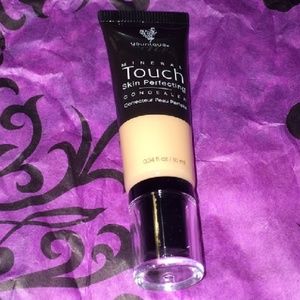 Skin perfecting Concealer!